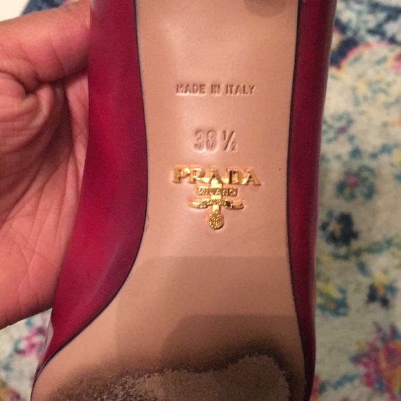 Prada red ombré kitten heels 38.5 - Picture 3 of 5